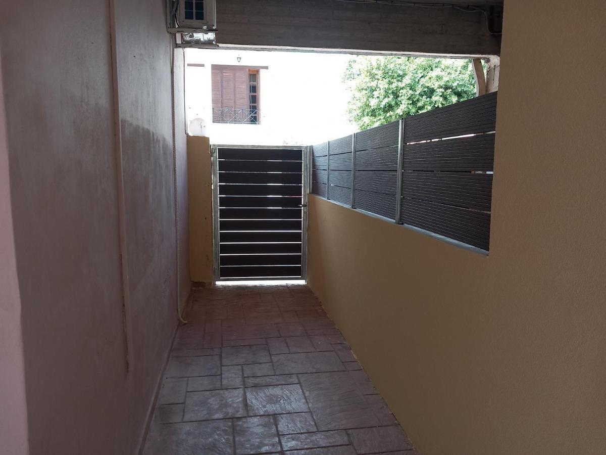 Apartamento Airport'S Close, Cozy Flat For 6 Persons Markópoulon Exterior foto